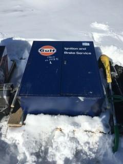 Gulf Tool Chest, 31"x35"x14".