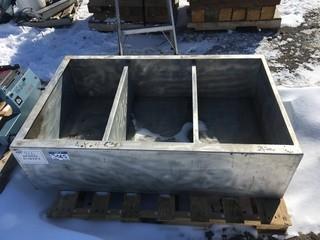 Aluminum 3 Shelf Cabinet, 32"x51"x14".