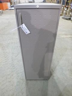 Locking Cabinet with 2 Drawers * No Key*