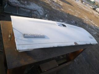 63" x 23" Tailgate To Fit Ford F350 Super Duty *NOTE: Missing Handle*