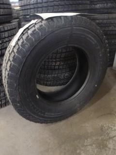 (1) Dean Wintercat Radical SST Winter Tire - LT275/70R18 *Pinned For Studs*