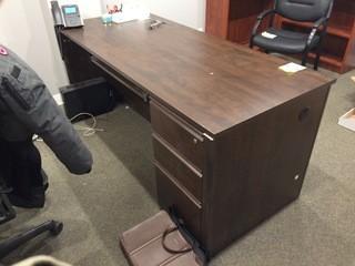 Executive Desk with 3 Drawers
