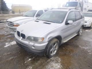 2003 BMW X5, C/w 3.0L Inline 6 Engine, Tires 255/55R18, VIN 5UXFA53543LV73822 *Note: 3 Flat Tires, Rear Seat, Fender, Grill And Mirror Damaged, Running Condition Unknown, Keys Getting Cut*