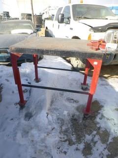 Metal Work Bench c/w 4" Vise and 4 Wheels, 45" x 35" x 40.5"