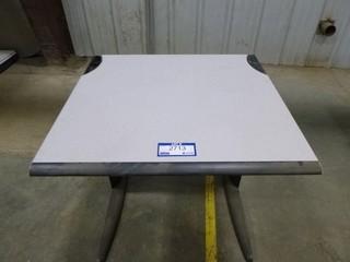 28.5" x 30" x 31" Table