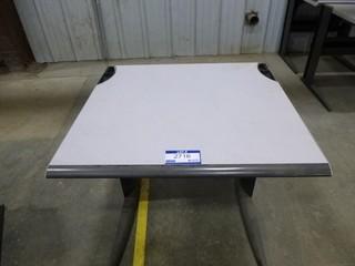 28.5" x 30" x 31" Table