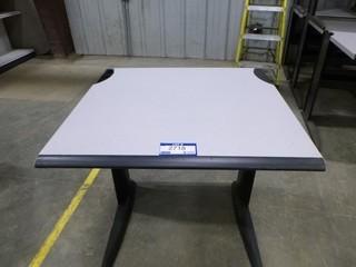 28.5" x 30" x 31" Table