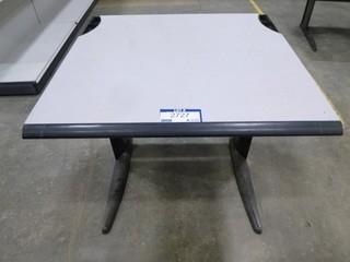 28.5" x 30" x 31" Table