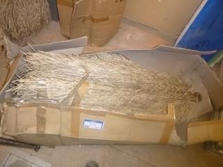 NEW 7ft Grass Thatching Umbrella w/ Pole