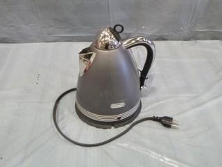 DeLonghi Electric Kettle, 1.7 L, Typ KBM1511 (E5-1-5)