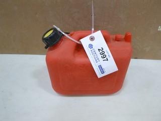 (1) New 4.7L/1 Imp. Gal. Gas Can (A2)