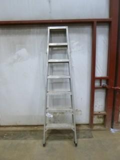 (1) 7' Aluminum Step Ladder 