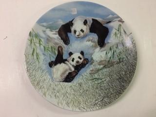 A Frolic In The Snow - Collector Plate By Joyce Bridgett - Plate # 1559B - 1991.