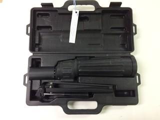 Telescope Tasco - 15" Telescope With Tripod And Hard Case.