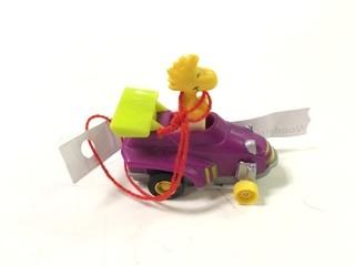 Peanuts Gang Pop Mobiles 1989 - Woodstock Bird Character - Plastic Toy Car - 2.5".