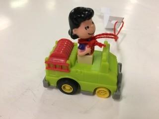 Peanuts Gang Pop Mobiles 1989 - Lucy In Green Fire Truck Plastic Toy - 2.5".