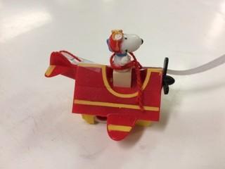 Peanuts Gang Pop Mobiles 1989 - Flying Ace Doghouse - Snoopy - Plastic Toy - 2.5".
