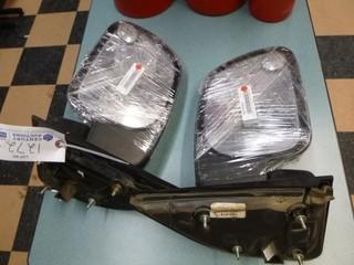 (1) Set Of  99-07 Ford F250/F350 Manual Pedestal Mirrors