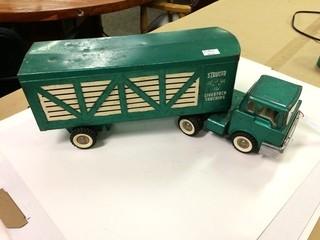 Structo Pressed Steel Livestock Truck And Trailer - 1950'S - 21.5" Long.