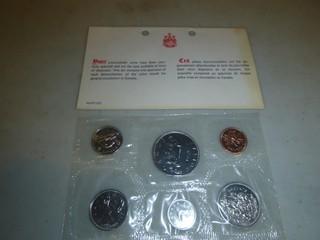 (1) Package 1975 Canada Proof-Like Coin Set (Detached Jewel) (B1)