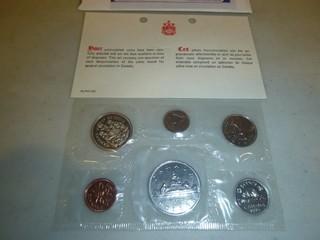 (1) Package 1975 Canada Proof-Like Coin Set (Attached Jewel) (B1)