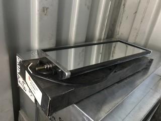 (2) 6" x 16" Heated Mirrors.