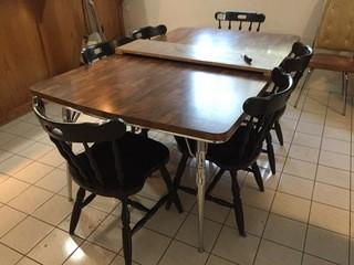 Black Wooden Kitchen Chair Set (8) & Dining Room Table.