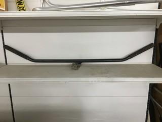 4' Wide Pull Bar.