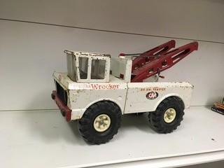 Tonka Wrecker Metal Tow Truck.