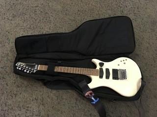 Vantage Cream Pearl Electric Guitar, Triple Pickups, with Misc Cables & Soft Case. 
