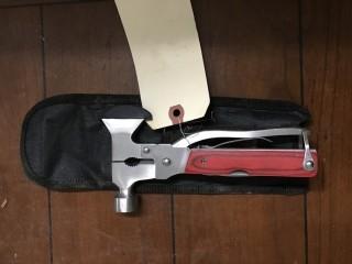 Multi Tool w/Case