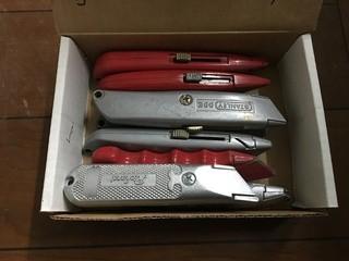 Quantity of Utility Knives.