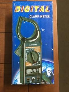 NEW Digital Clamp Meter