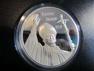 2005 99.99 Fine Silver Pope John Paul II Ten Dollar Coin