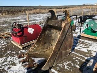 WBM 30" Digging Bucket To Fit Cat 328 Excavator.