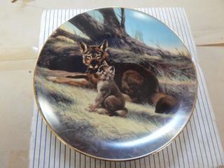 Red Wolf Collector's Plate.