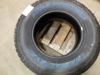 (1) Wild Country Radial XTX LT275/70R18 Mud and Snow Tire (WR4-19)