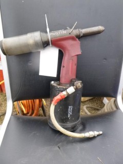 Chicago Pneumatic Rivet Gun
