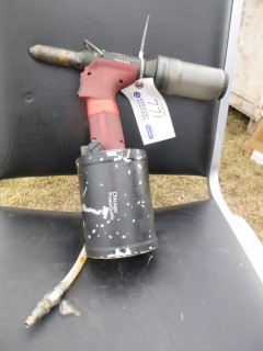 Chicago Pneumatic Rivet Gun