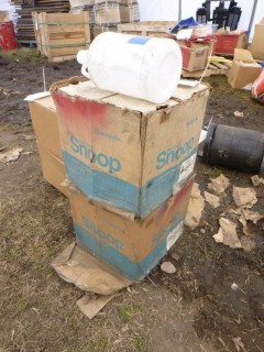 Qty Of (8) Jugs Of Swagelok Snoop Leak Detector