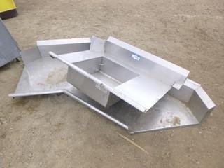 Corner Stainless Steel Dish Table (WF9)