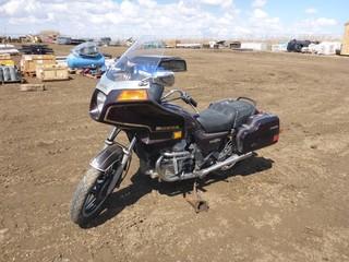 1981 Honda Silver Wing GL500 Motorcycle c/w V-Twin, Showing 65,500 KMS, Front Tire 110/90-19 At 70%, Rear Tire TKH24 At 50%, Storage Boxes, VIN JH2PC0213BM004574 *NOTE: No Battery, Engine Turns Over*