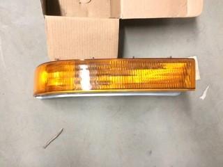 92-98 Ford Bronco/Pickup Left Hand Park Light.