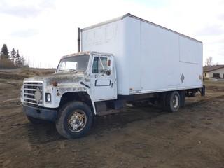 1989 International S1700 Van Truck c/w Manual Transmission, Showing 382,024 KMS, 218" W/B, 295/75R22.5 Front Tires At 5%, 11R22.5 Rear Tires At 5%, Hyd Tail Gate, Complete W/ Contents, Qty of Wire Spools w/ Wire, Qty of Various Size and Lengths Of Poly Tubing, VIN 1HTLCZYN1KH625171 *NOTE: Parts Only*