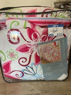 Floral Pink & White Youth Twin Bedding Set.