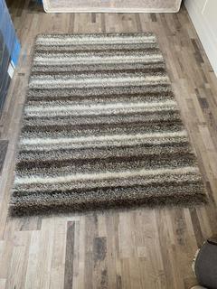 Beige & White Shag Rug 60" x 96".