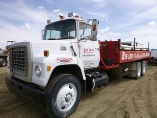 1988 Ford 800 Tank Truck c/w Diesel, 10 Speed, Showing 431,857 KMS, GVWR 50,000LB, 256" W/B, 4' Sway Bar, Pintle Hitch Receiver, 20' x 8' Tank, Qty of 20' PVC, 12454 DB Well Casing, 11R24.5 Tires At 50%, VIN 1FDYW90L4JVA01782 *NOTE: Engine Turns Over*