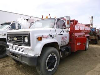 1983 Chevrolet 70 Water Truck c/w 8LL, Showing 225,203 KMS, GVWR 28,000LB, Front Tires 11R22.5, Axle Rating 9,000LB, Rear Axle Rating 19,000LB, VIN 1GBL7D1B5DV122754 *NOTE: Engine Turns Over*