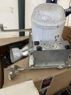 Ceiling Pot Light Fixtures.