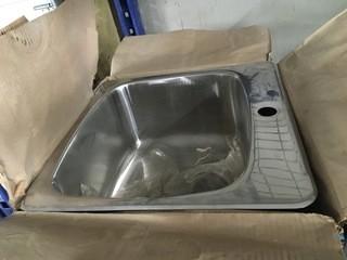 Kindred Stainless Steel Sink, P/N QSL2020/10/1.